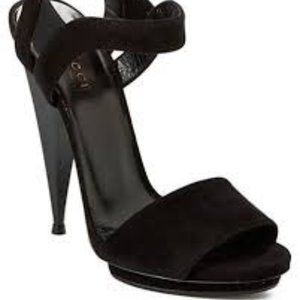 NEW IN BOX GUCCI LIBERTY SANDAL HEELS! GORGEOUS!